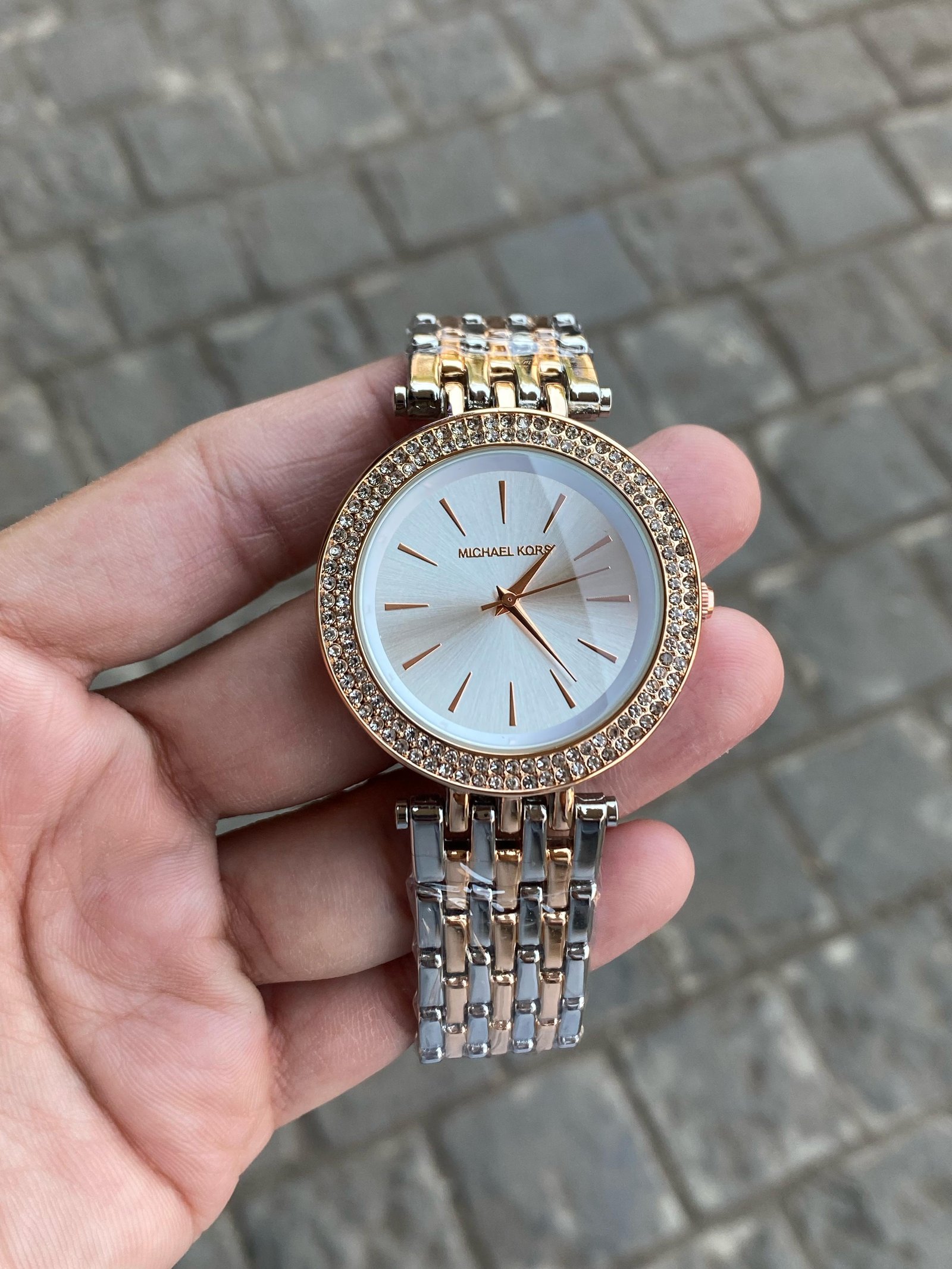 Michael KORS White Dial 2 TONE ADORABLE WATCH FOR HER 