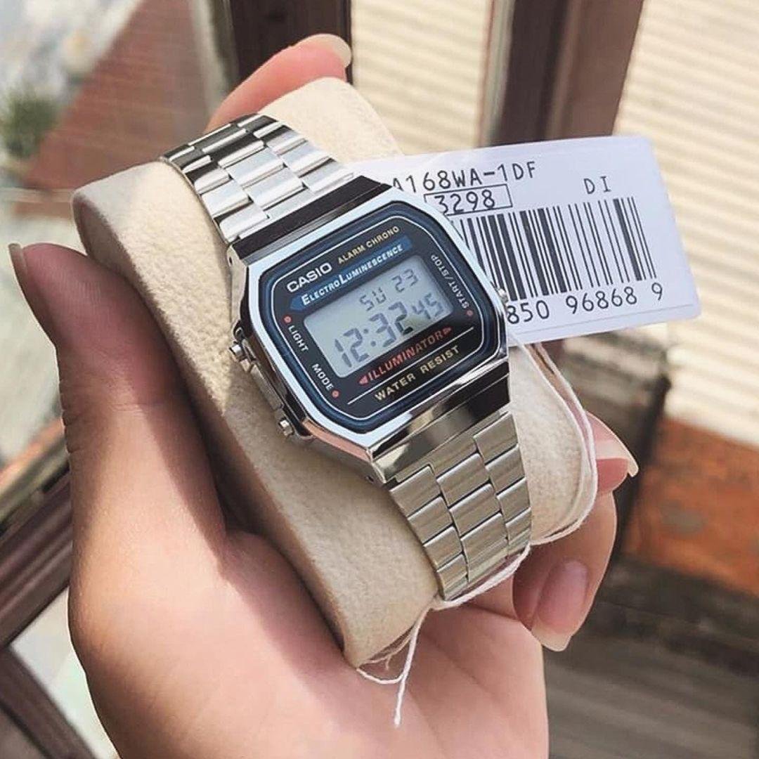 Casio Vintage Silver Chrome Beautiful Watch FOR HER 