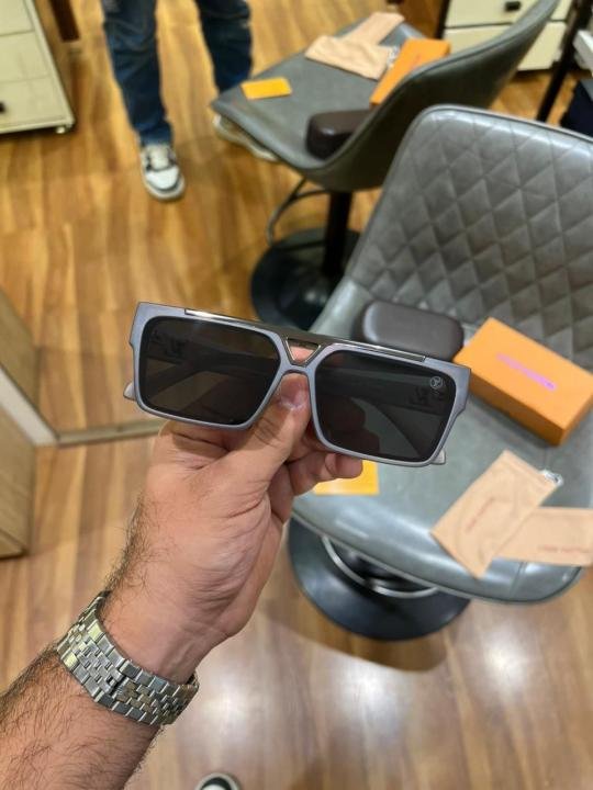 Louis Vuitton Matt Black luxury Sunglass For Men 