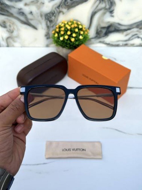 Louis Vuitton Brown shade Classic Design Sunglass 