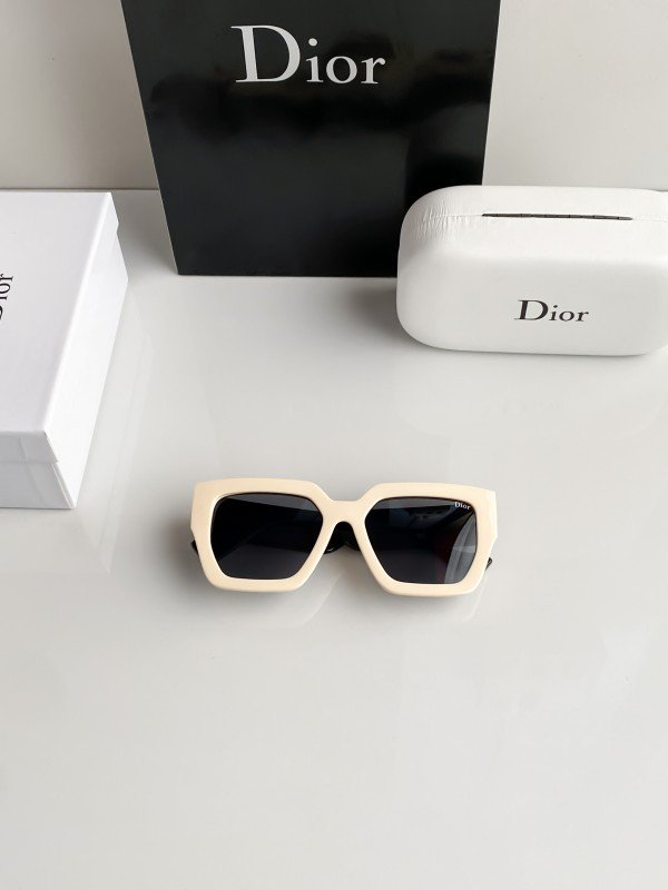 Dior Super Trendy Premium Design Sunglasses ( Unisex )