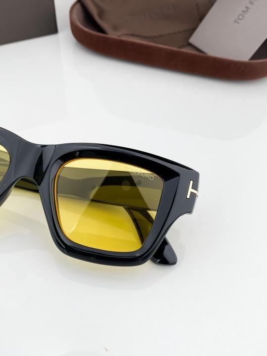 Tomford 184 Yellow Shade Heavy Quality Luxury Sunglasses ( unisex )