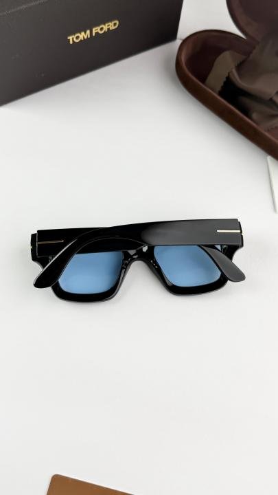 Tomford Classic 184 Blue Black Luxury Sunglasses ( Unisex )