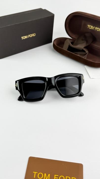 Tomford Classic 184 Z Black Luxury Sunglasses 
